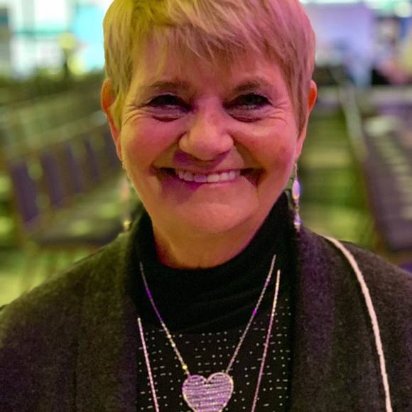 Meet your Posher, Ambrosia - Picture 1 of 1